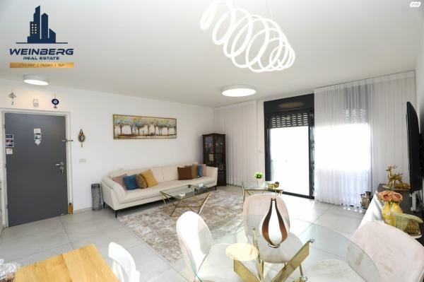 יצחק שמיר (עפולה עילית)