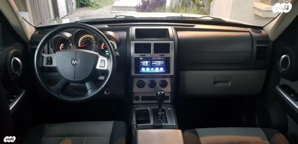 דודג' ניטרו (2007)