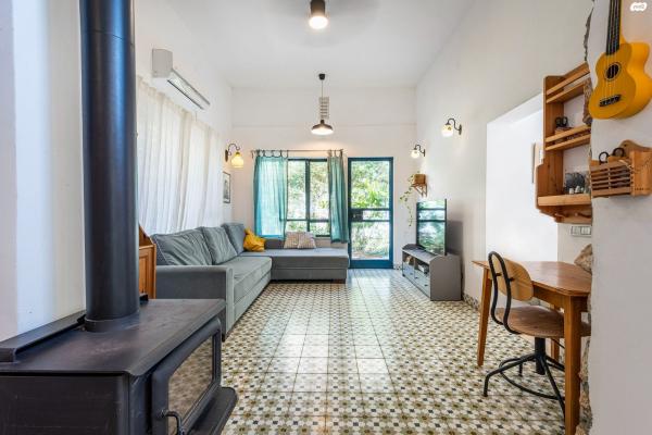 גאולים (נווה שרת)