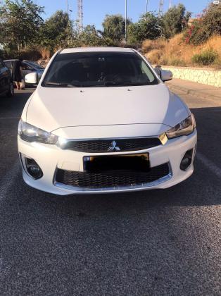 מיצובישי לנסר ספורטבק (2017)