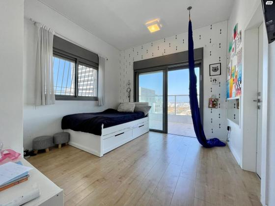 סמיר משה נקאש 6 (כפר גנים ג)