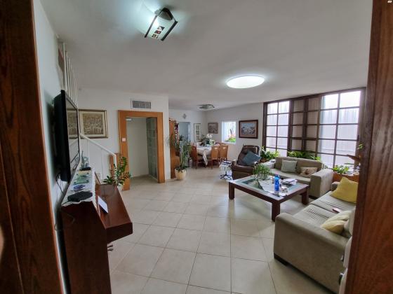 דרך בן גוריון 71 (הר שלום)