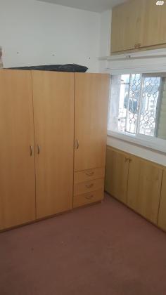 ניסנבוים 12 (יזרעאליה)