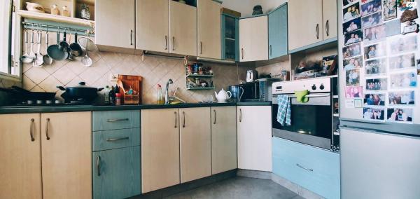 החסידה 4 (בית"ר)