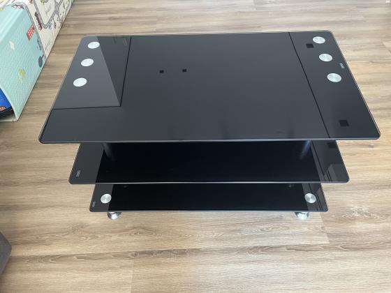 מזנון זכוכית במצב חדשמידות :רוחב