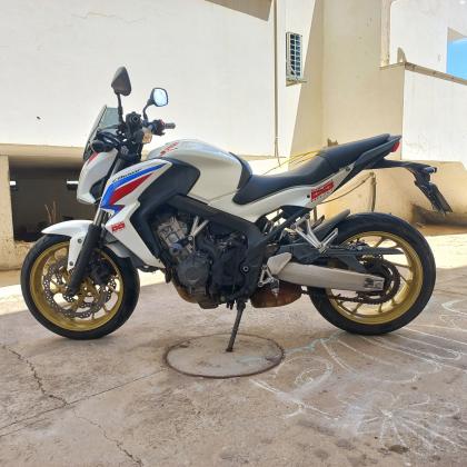 הונדה CB650F (2015)