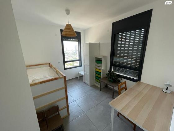 דרך זאב ז'בוטינסקי 105 (שכונת הגפן)