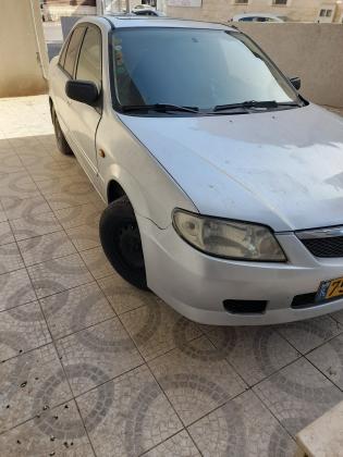 מאזדה 323 לאנטיס (2004)