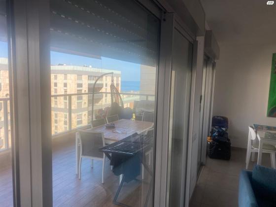 אמיר גלבוע 9 (הגוש הגדול)