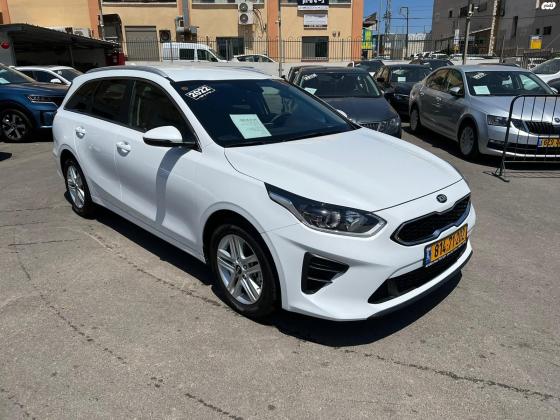 קיה סיד / CEED (2022)
