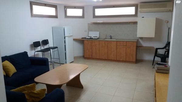 מרום גולן 5 (נווה דקלים)