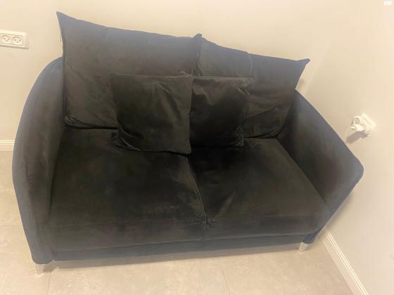 ספה שחורה קטיפה מצב חדש