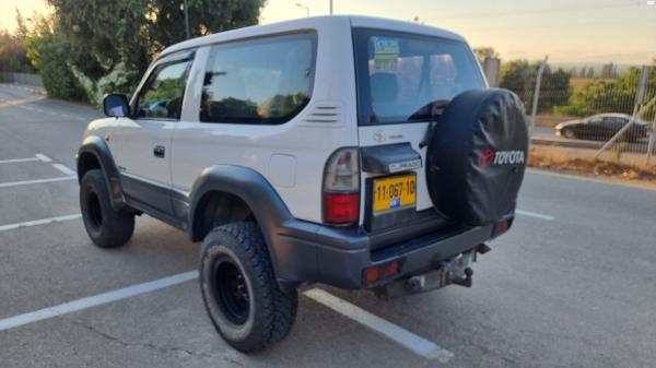 טויוטה לנד קרוזר פרדו קצר (2001)