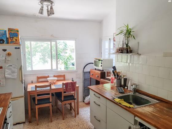 רש"י 33 (נחלת גנים)