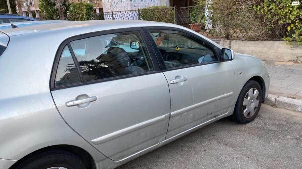 טויוטה קורולה RUN-X (2007)