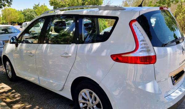 רנו גרנד סניק (2016)