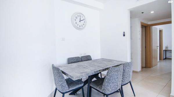 יצחק בן צבי 9 (מרכז אזרחי)