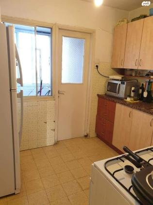 יצחק רגר 136 (שכונה ד)