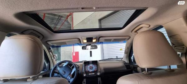 טויוטה לנד קרוזר ארוך (2010)