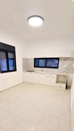 המגינים 13 (דון יוסף הנשיא)