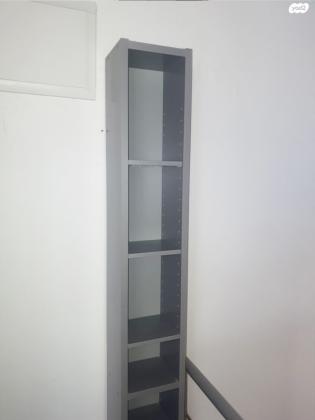 מעמד לדיסקים של איקאה במצב מצויין