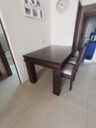 שולחן פינת אוכל צבע ונגה,