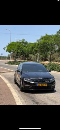 סקודה אוקטביה RS (2017)