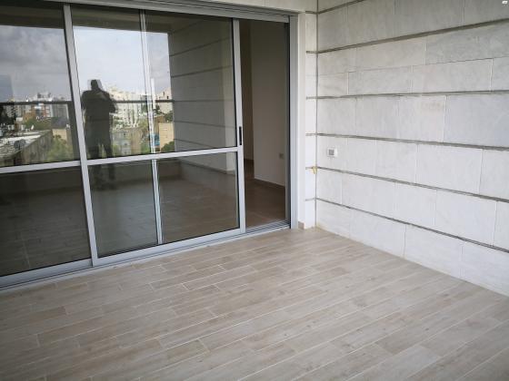 הסנה 16 (אפרידר)