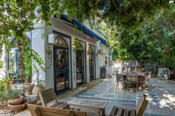 ערוגות הבושם 14 (עין הים)