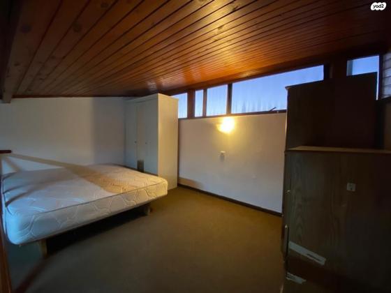 הרב הרצוג 7 (השכונה הותיקה)