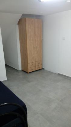 איסר נתנזון 1 (פסגת זאב מזרח)