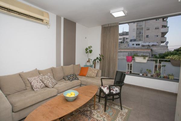 אלוף הניצחון 28 (תל יהודה)