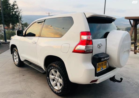 טויוטה לנד קרוזר קצר (2014)