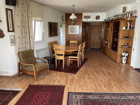 ליאון בלום 44 (רמת הדר)