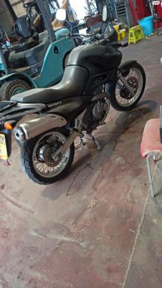 סוזוקי פריווינד XF650 (1999)