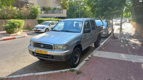מאזדה B2500 4X4 (2000)