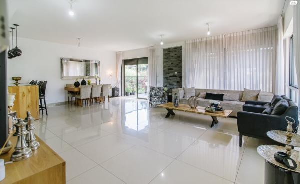 דוד רמז 36 (קרית דוד אליעזר)