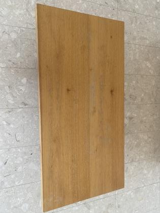 מזנון ושולחן לסלון במצב מצויין!