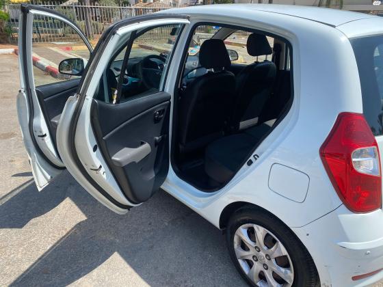 יונדאי i10 (2012)