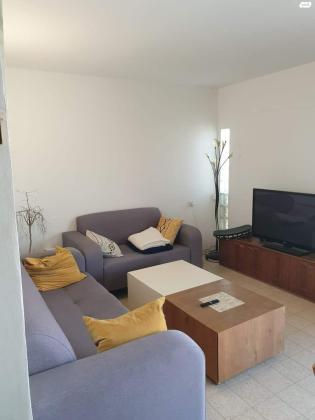 יצחק רגר 136 (שכונה ד)