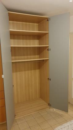 ארון קיר גדול של איקאה,