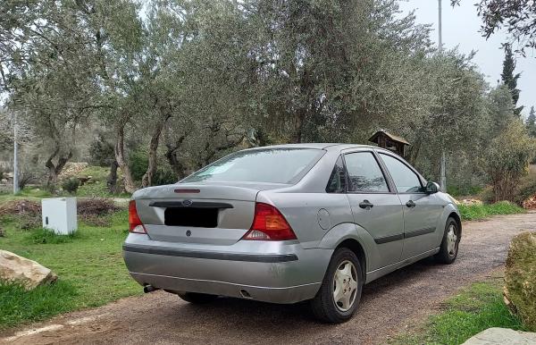 פורד פוקוס (2005)