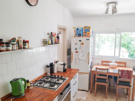 רש"י 33 (נחלת גנים)