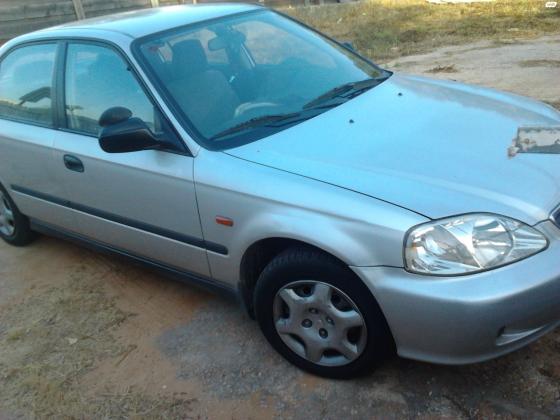 הונדה סיוויק (עד 2006) (2000)