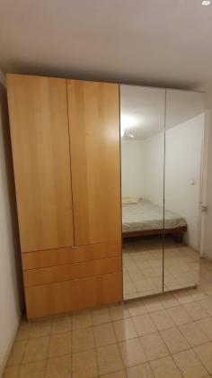 ארון קיר גדול של איקאה,