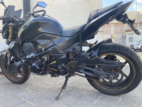 קאוואסאקי Z750R (2013)