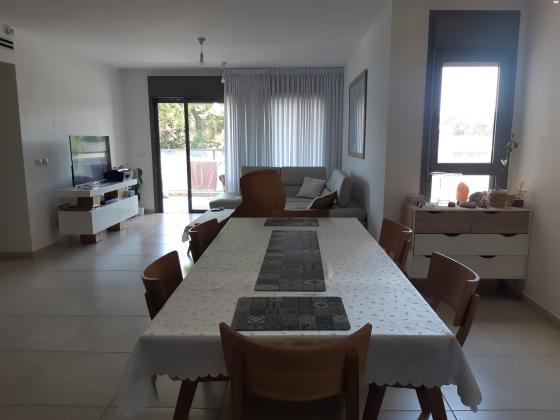 ענבר 6 (רחובות החדשה)