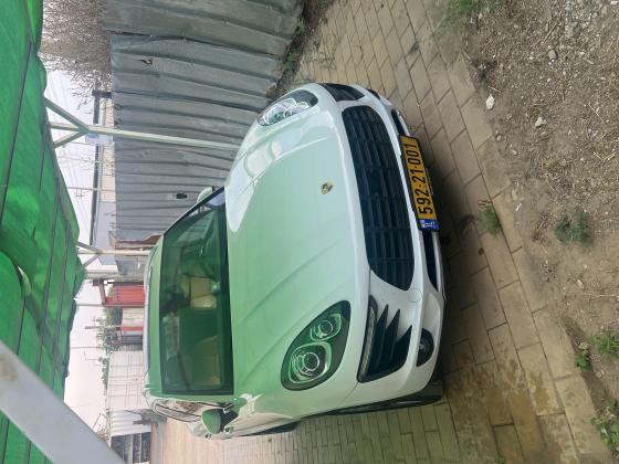 פורשה מקאן (2019)