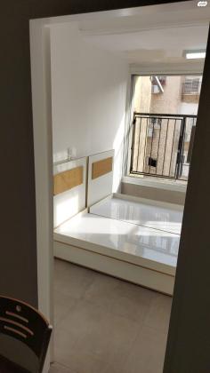 דרך זאב ז'בוטינסקי 22 (גבעת רוקח)