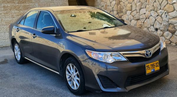 טויוטה קאמרי (2014)